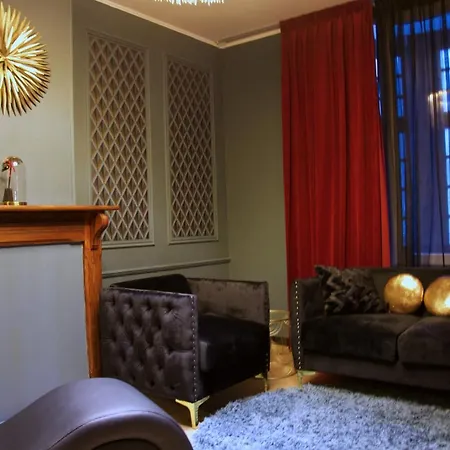 Romantic Suite Boudoir-Bleu Apartment *